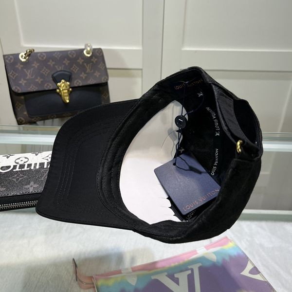 【スポーティスタイル】ルイヴィトン LV シグネチャー キャップ 偽物 M7282M